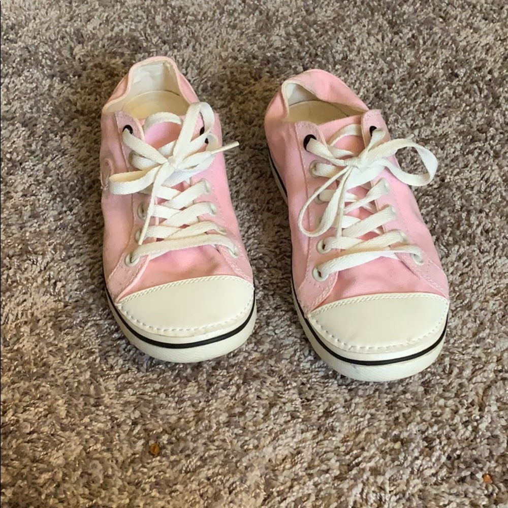 women’s crocs